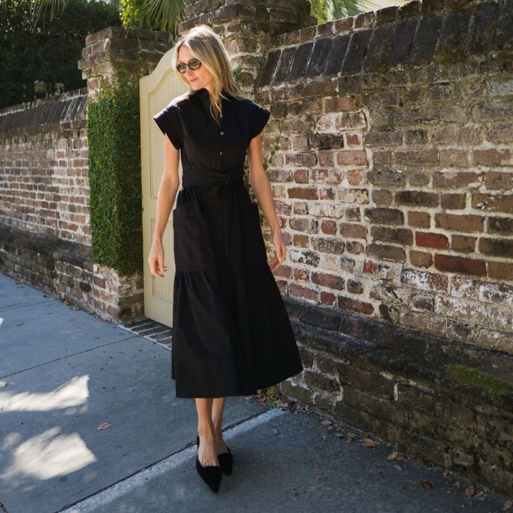 Elegant Black Midi Dress with Mock Neck and Flutter Sleeves